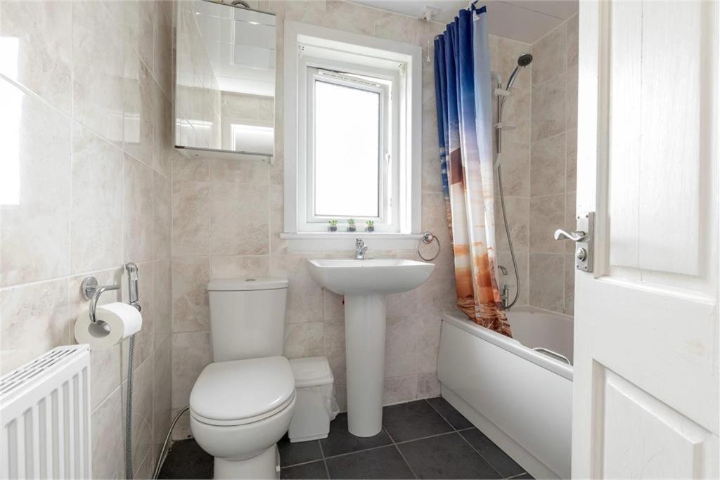 Edinburgh Villa 3 Bed Rooms House In Edinburgh - Private Parking ภายนอก รูปภาพ